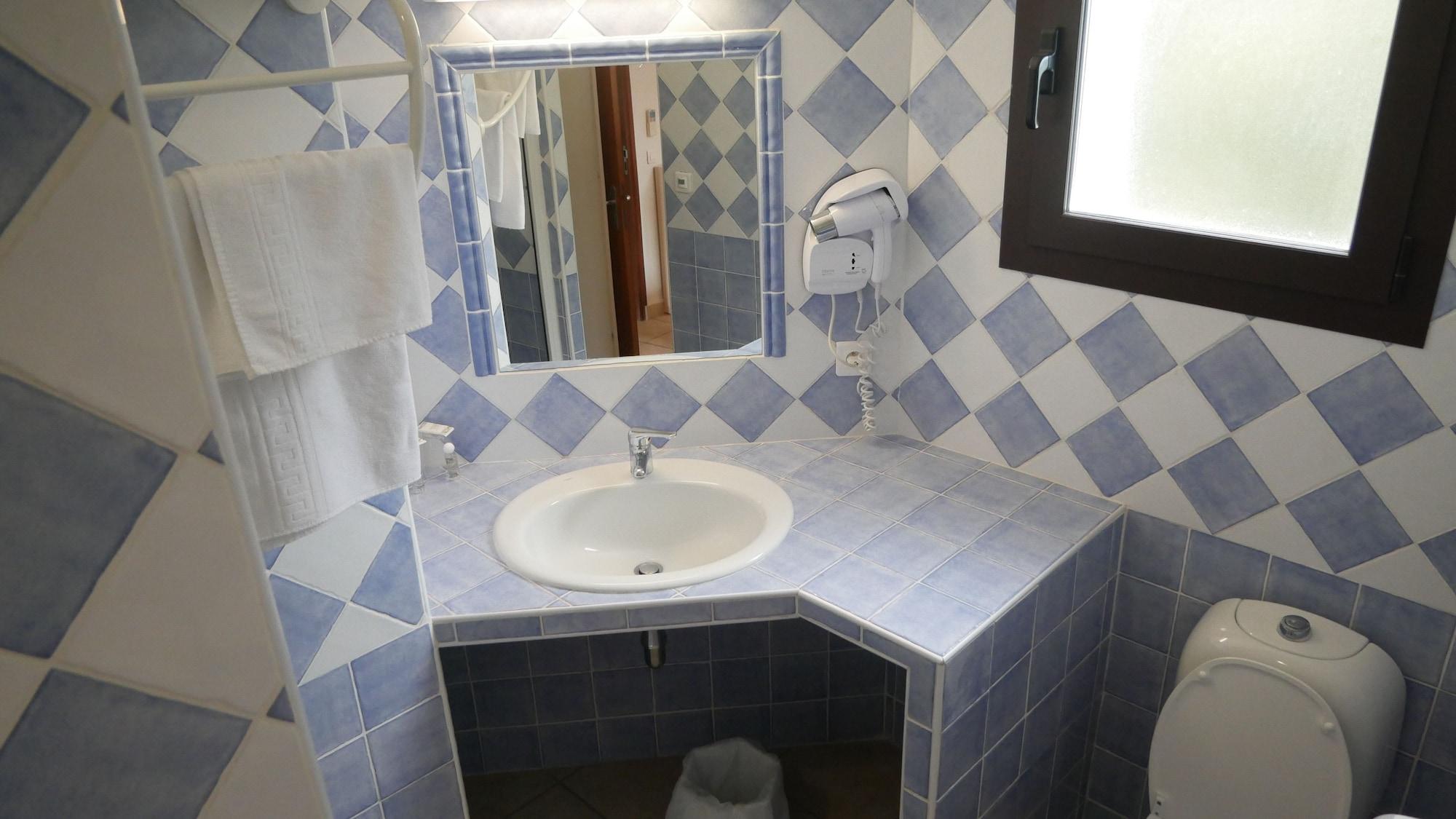 Corsica Hostel Porto-Vecchio, Partie Dortoirs Екстериор снимка
