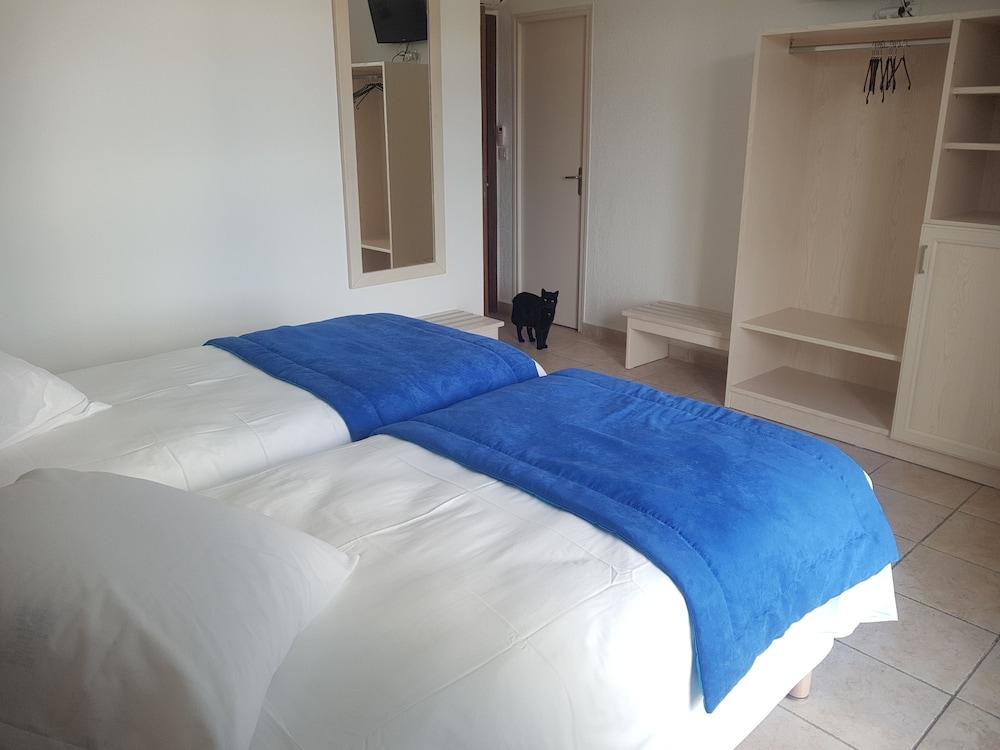 Corsica Hostel Porto-Vecchio, Partie Dortoirs Екстериор снимка