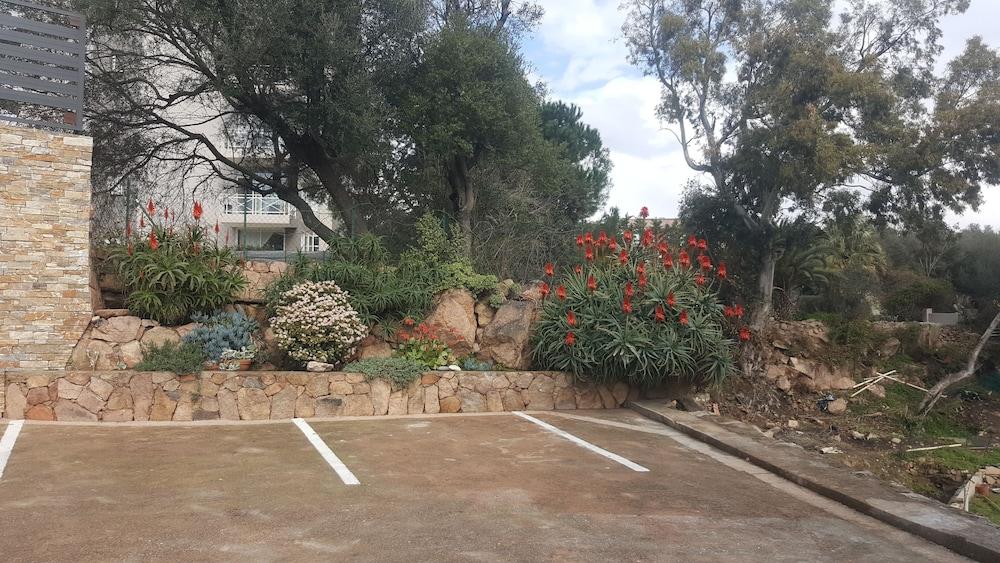 Corsica Hostel Porto-Vecchio, Partie Dortoirs Екстериор снимка